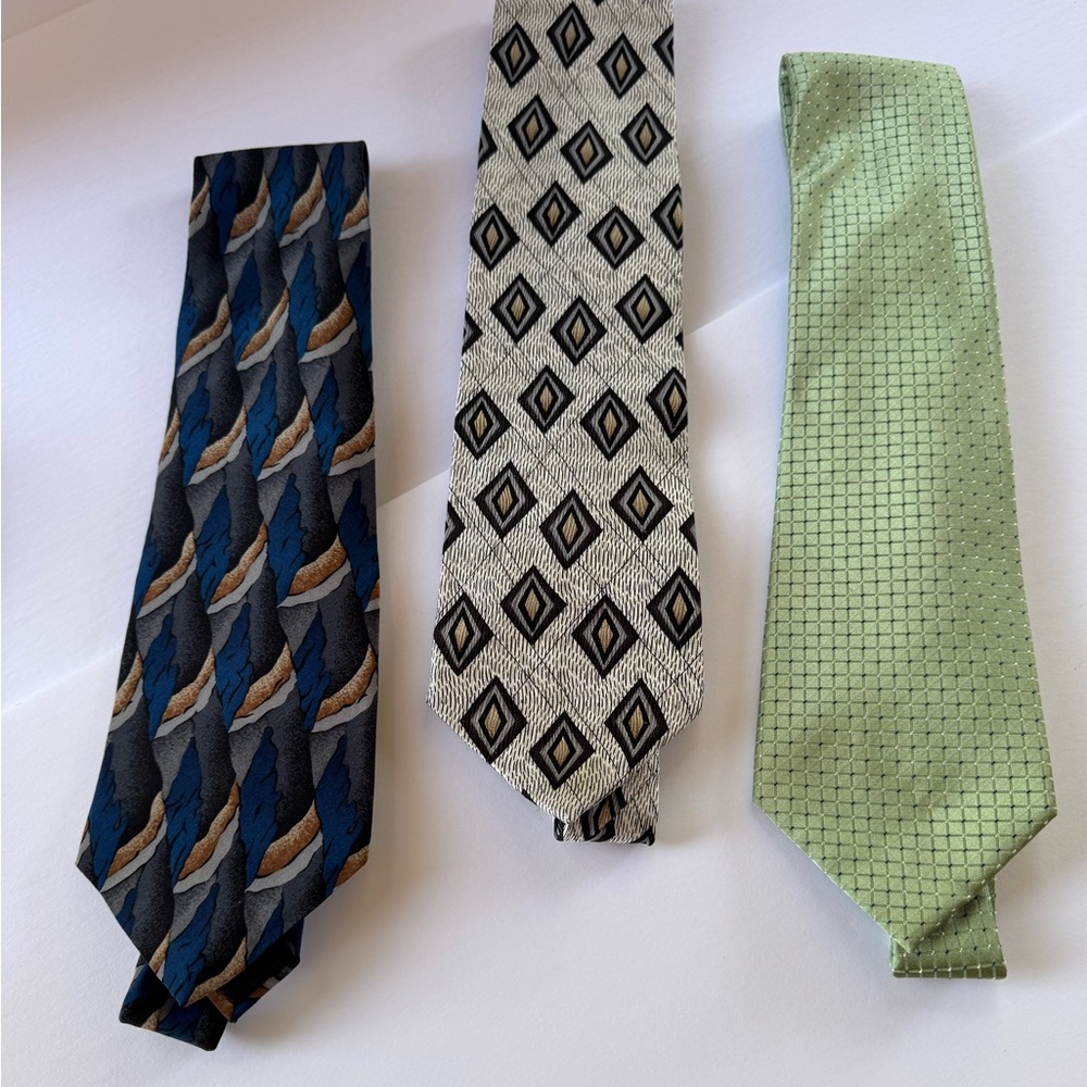 Lot Of Three Ties, Van Huesen, MW Collection, Geoffrey Beene, All 56-58”.